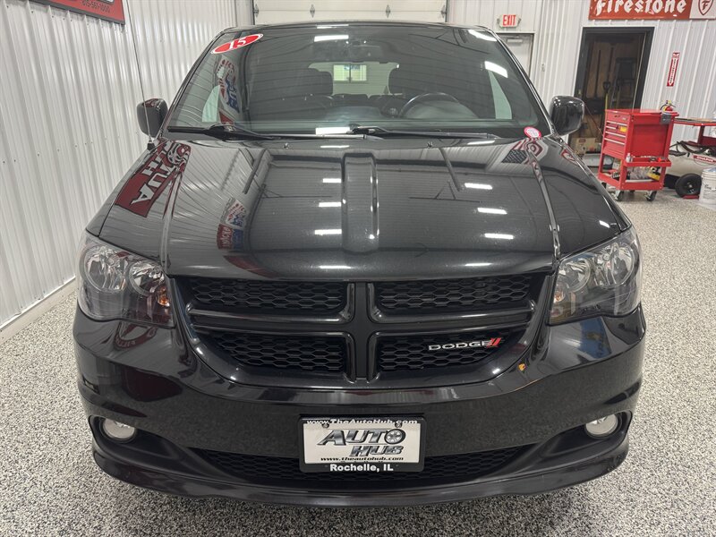 2015 Dodge Grand Caravan R/T - Photo 19 - Rochelle, IL 61068