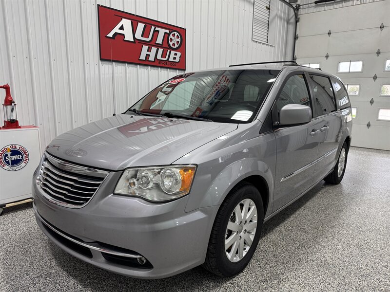 2014 Chrysler Town & Country Touring  