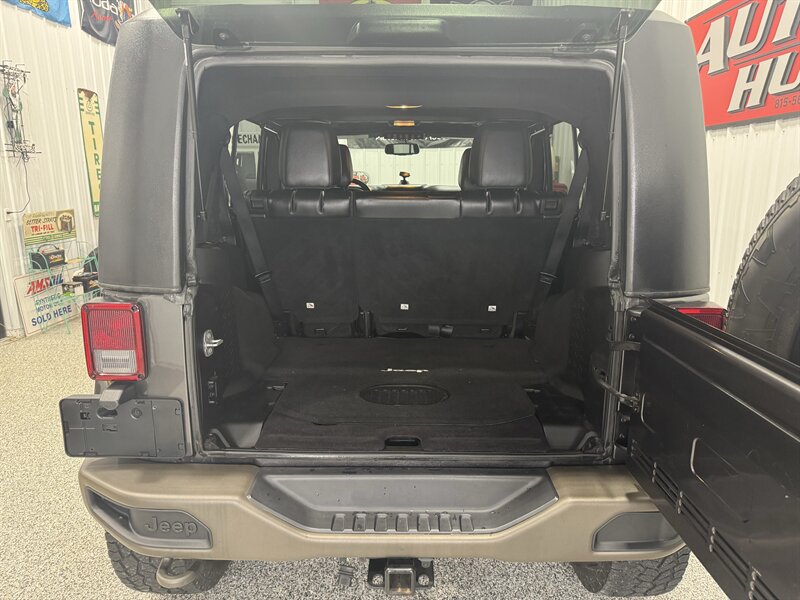 2016 Jeep Wrangler Unlimited Sahara 75th Anniversary - Photo 15 - Rochelle, IL 61068