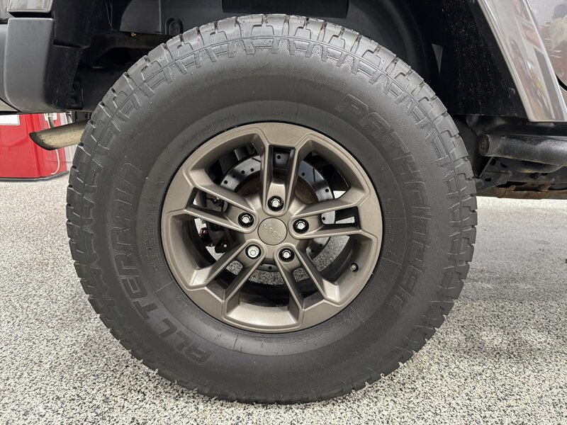 2016 Jeep Wrangler Unlimited Sahara 75th Anniversary - Photo 25 - Rochelle, IL 61068