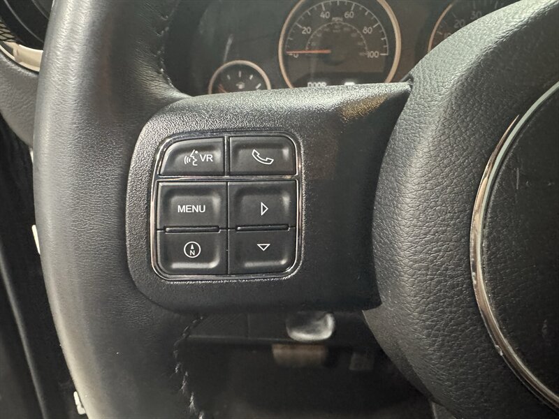 2016 Jeep Wrangler Unlimited Sahara 75th Anniversary - Photo 8 - Rochelle, IL 61068