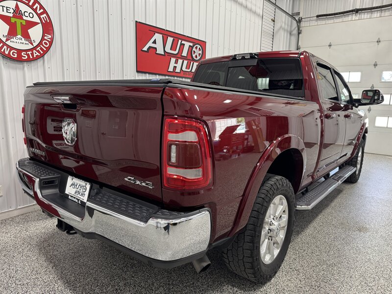 2021 RAM 3500 Laramie   - Photo 18 - Rochelle, IL 61068