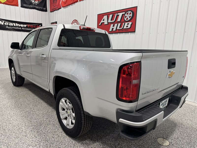 2020 Chevrolet Colorado LT   - Photo 3 - Rochelle, IL 61068