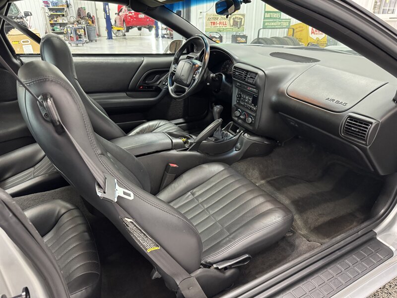 2002 Chevrolet Camaro Z28 Super Sport   - Photo 15 - Rochelle, IL 61068