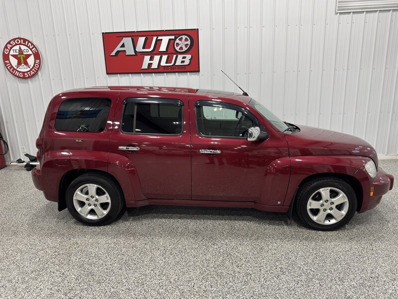 2006 Chevrolet HHR LT - Photo 2 - Rochelle, IL 61068