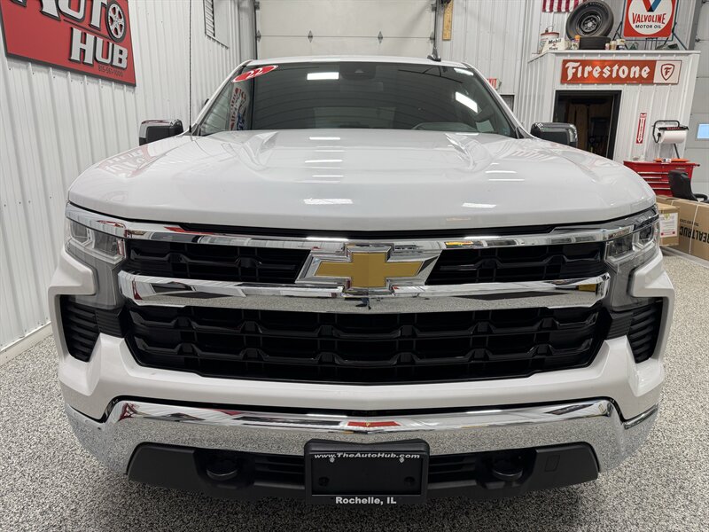 2022 Chevrolet Silverado 1500 LT   - Photo 16 - Rochelle, IL 61068