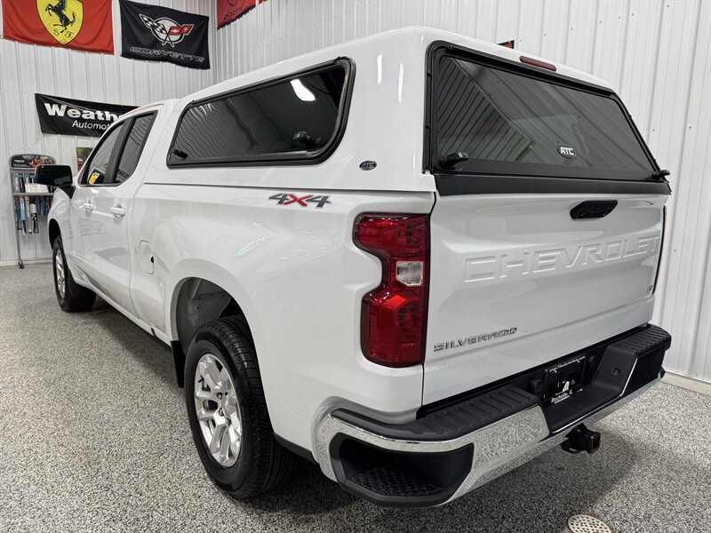 2022 Chevrolet Silverado 1500 LT   - Photo 17 - Rochelle, IL 61068