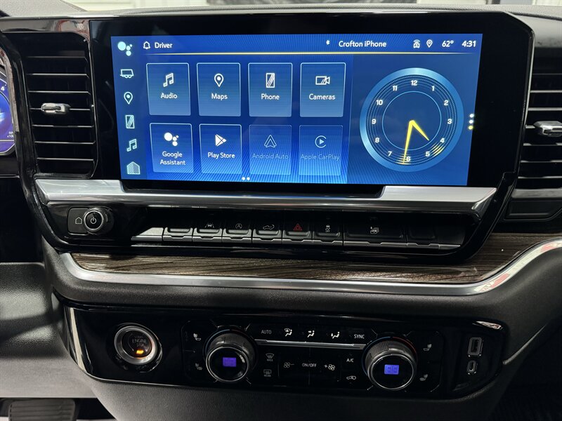 2022 Chevrolet Silverado 1500 LT   - Photo 10 - Rochelle, IL 61068