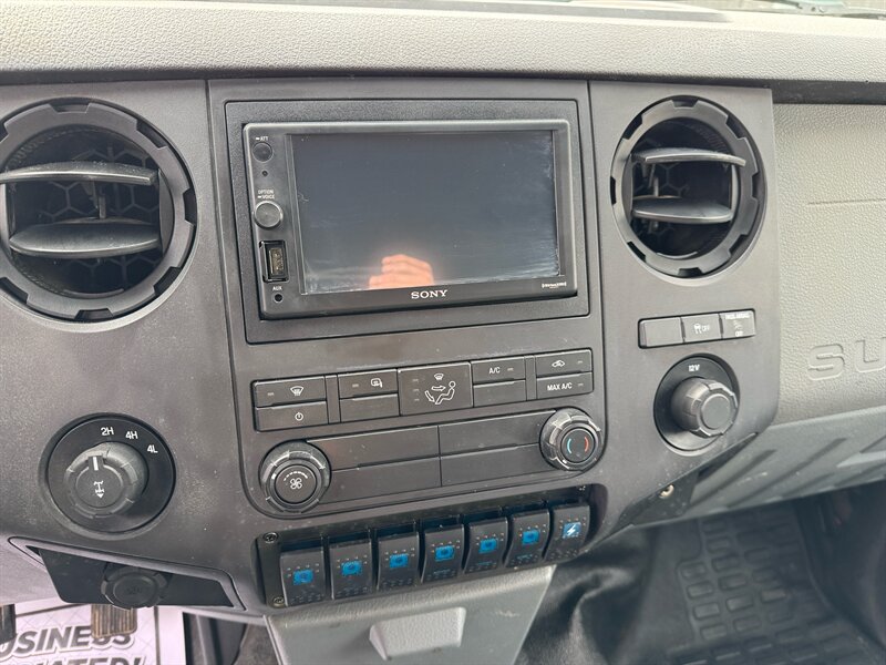 2011 Ford F-250 XL - Photo 8 - Rochelle, IL 61068
