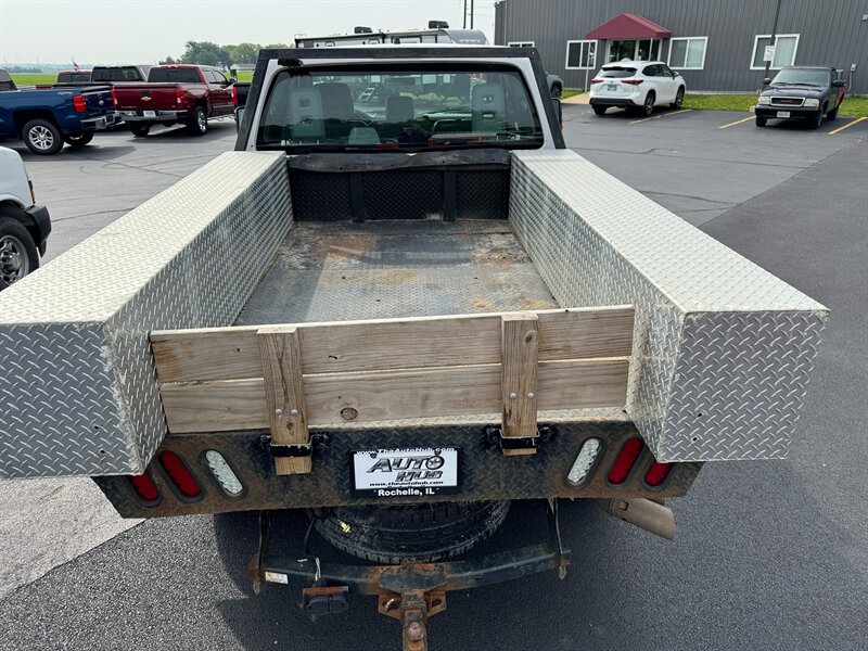 2011 Ford F-250 XL - Photo 5 - Rochelle, IL 61068