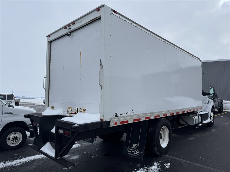 2017 Ford F-650 Box Truck - Photo 5 - Rochelle, IL 61068