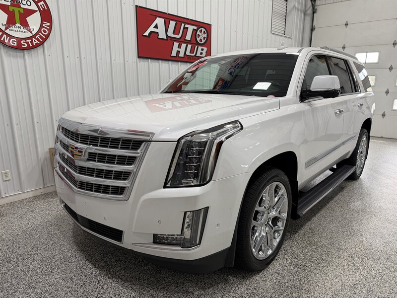 2017 Cadillac Escalade Premium Luxury  