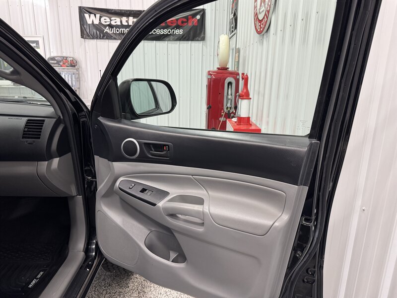 2012 Toyota Tacoma V6 - Photo 19 - Rochelle, IL 61068