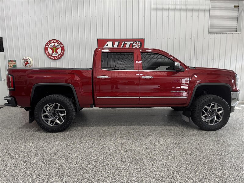 2018 GMC Sierra 1500 SLT - Photo 3 - Rochelle, IL 61068