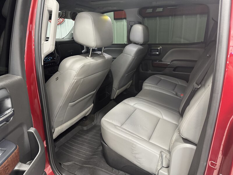 2018 GMC Sierra 1500 SLT - Photo 15 - Rochelle, IL 61068