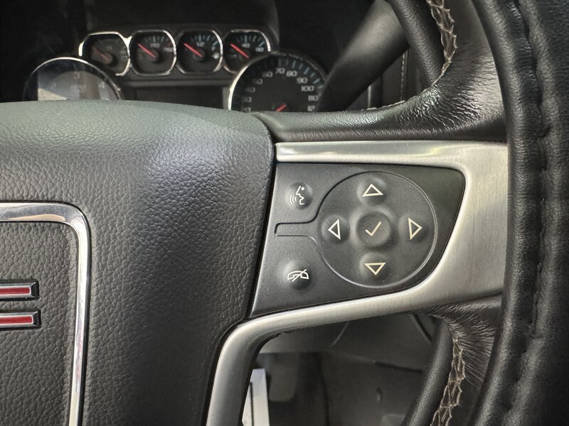 2018 GMC Sierra 1500 SLT - Photo 9 - Rochelle, IL 61068