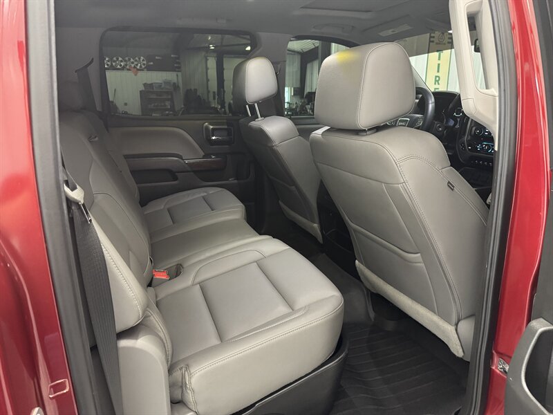 2018 GMC Sierra 1500 SLT - Photo 16 - Rochelle, IL 61068