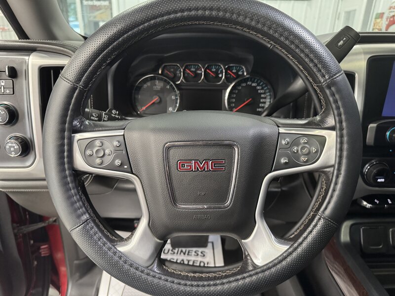 2018 GMC Sierra 1500 SLT - Photo 7 - Rochelle, IL 61068