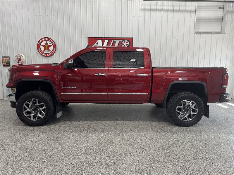2018 GMC Sierra 1500 SLT - Photo 1 - Rochelle, IL 61068