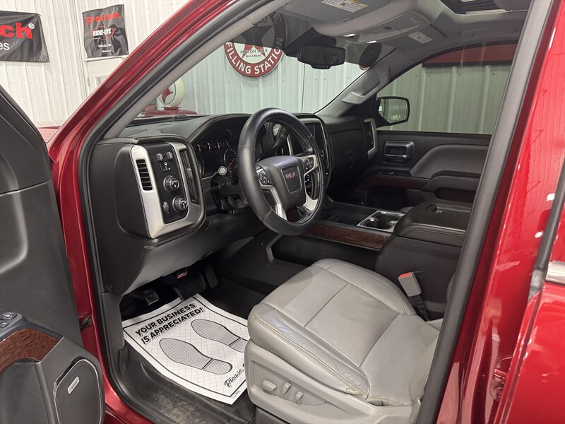 2018 GMC Sierra 1500 SLT - Photo 6 - Rochelle, IL 61068