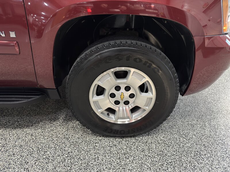 2008 Chevrolet Suburban - Photo 19 - Rochelle, IL 61068