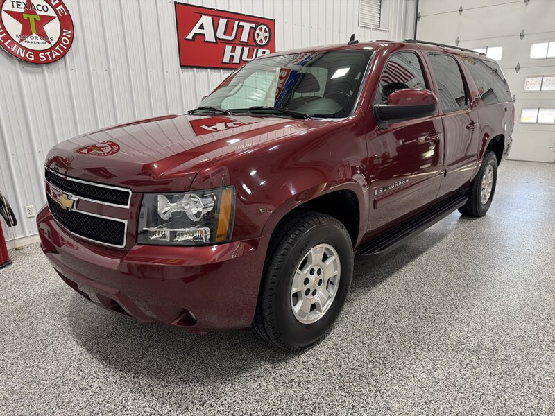 2008 Chevrolet Suburban - Photo 28 - Rochelle, IL 61068
