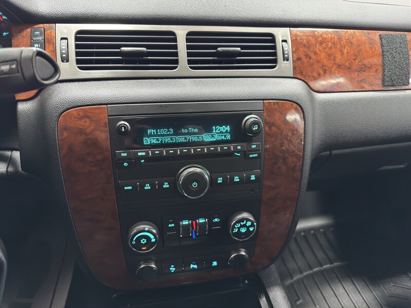 2008 Chevrolet Suburban - Photo 23 - Rochelle, IL 61068