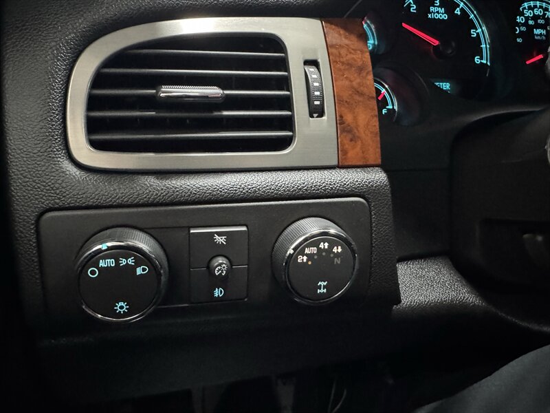 2008 Chevrolet Suburban - Photo 22 - Rochelle, IL 61068