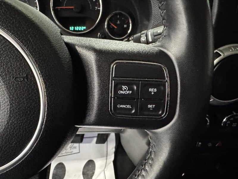2015 Jeep Wrangler Sahara   - Photo 9 - Rochelle, IL 61068