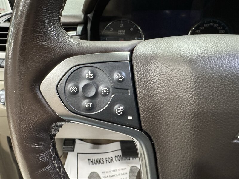 2018 Chevrolet Suburban Premier   - Photo 8 - Rochelle, IL 61068