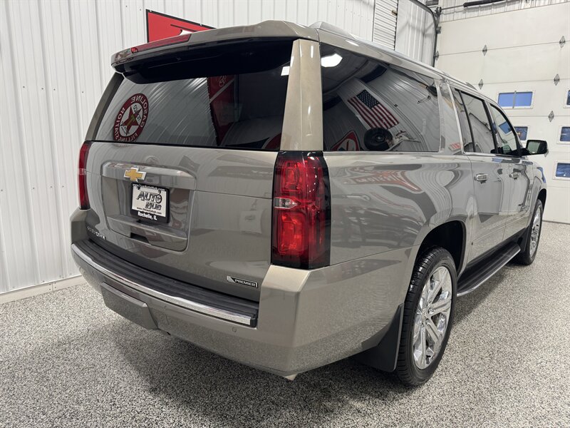 2018 Chevrolet Suburban Premier   - Photo 23 - Rochelle, IL 61068