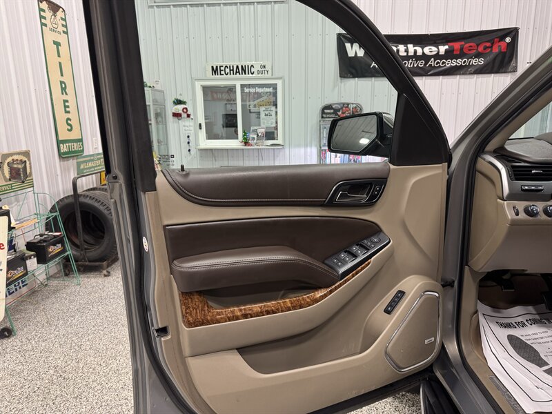 2018 Chevrolet Suburban Premier   - Photo 28 - Rochelle, IL 61068