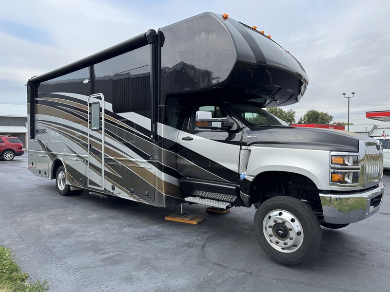 2021 Nexus Rebel 30R - Photo 9 - Rochelle, IL 61068