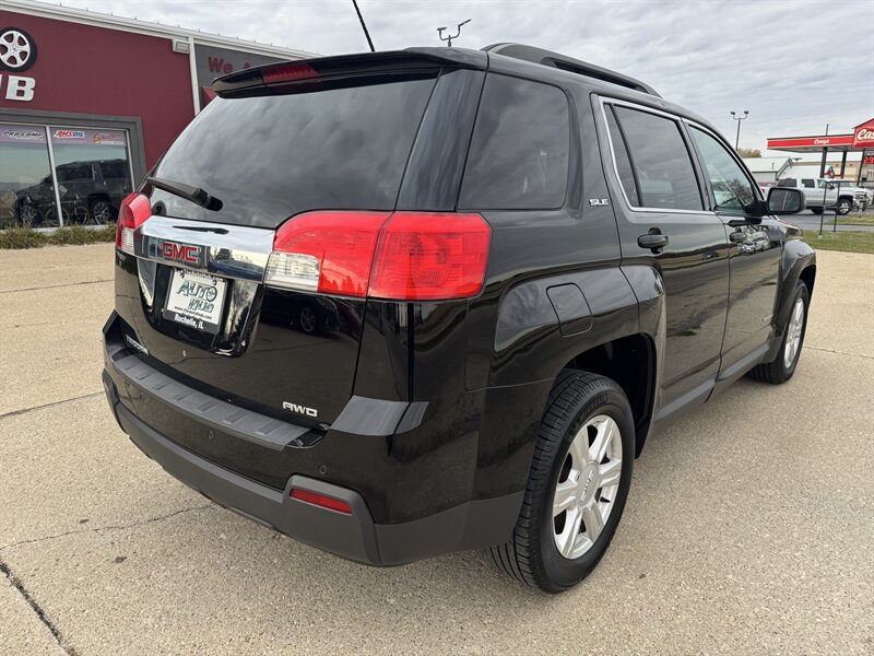 2015 GMC Terrain SLE-2   - Photo 18 - Rochelle, IL 61068