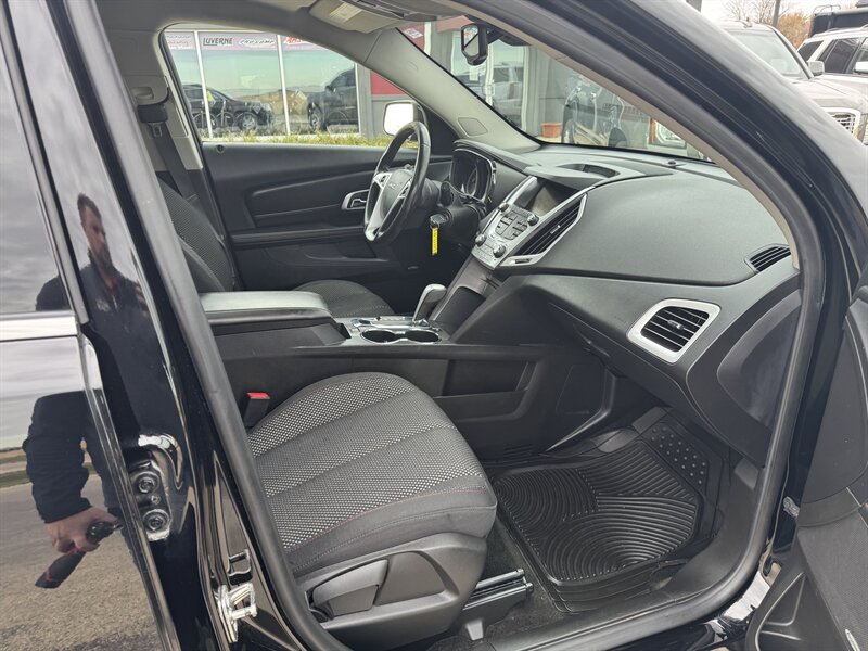 2015 GMC Terrain SLE-2   - Photo 15 - Rochelle, IL 61068