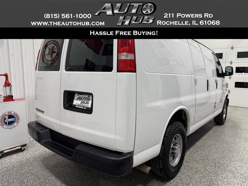 2019 Chevrolet Express 2500 Van photo 30