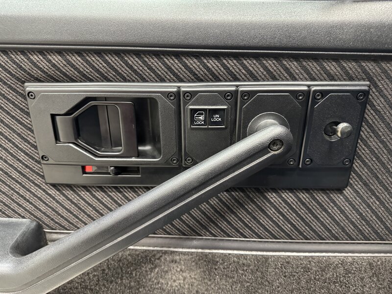 1984 Chevrolet Camaro Z28   - Photo 10 - Rochelle, IL 61068