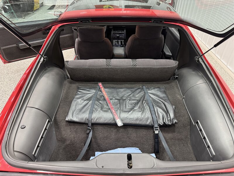 1984 Chevrolet Camaro Z28   - Photo 12 - Rochelle, IL 61068