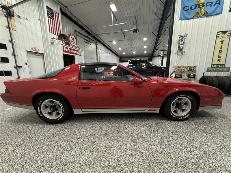1984 Chevrolet Camaro Z28   - Photo 27 - Rochelle, IL 61068