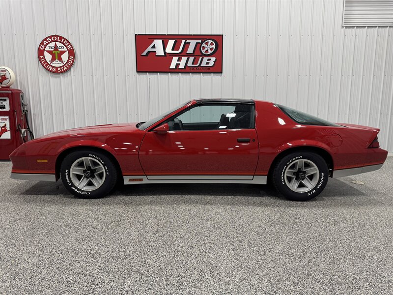 1984 Chevrolet Camaro Z28   - Photo 1 - Rochelle, IL 61068