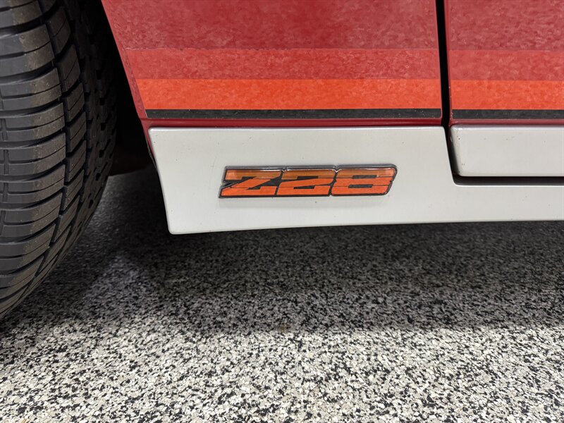 1984 Chevrolet Camaro Z28   - Photo 18 - Rochelle, IL 61068