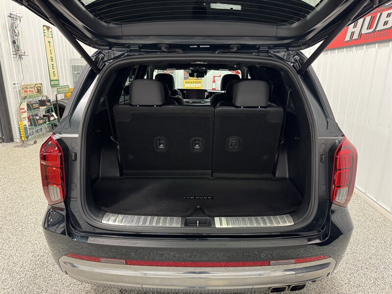 2024 Hyundai Palisade Calligraphy   - Photo 18 - Rochelle, IL 61068