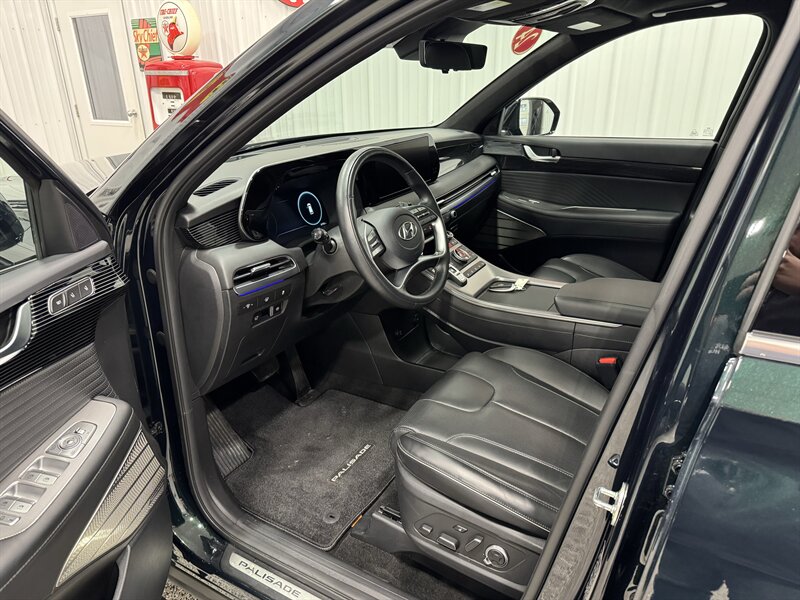 2024 Hyundai Palisade Calligraphy   - Photo 6 - Rochelle, IL 61068