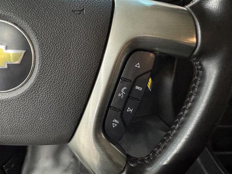 2019 Chevrolet Express LS 3500  15 Passenger - Photo 9 - Rochelle, IL 61068