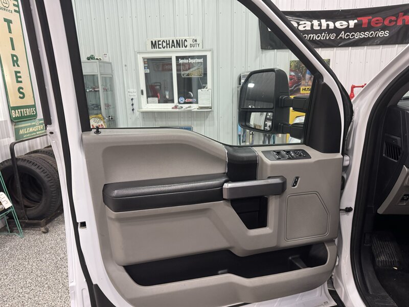 2020 Ford F-150 XLT   - Photo 25 - Rochelle, IL 61068