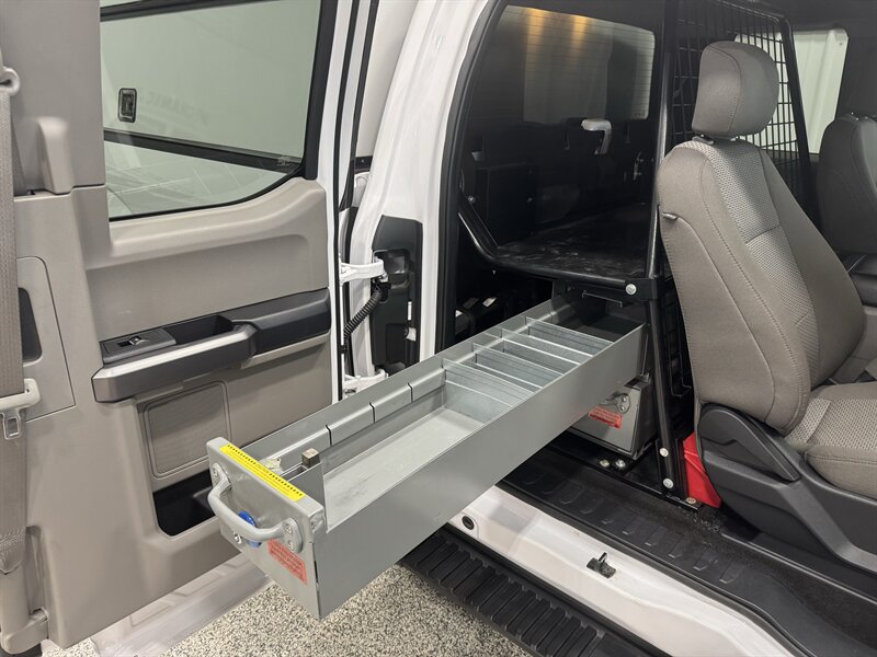 2020 Ford F-150 XLT   - Photo 18 - Rochelle, IL 61068