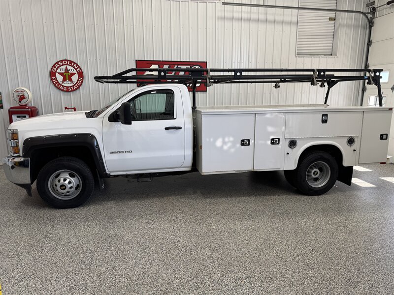 2019 Chevrolet Silverado 3500 Work Truck - Photo 28 - Rochelle, IL 61068