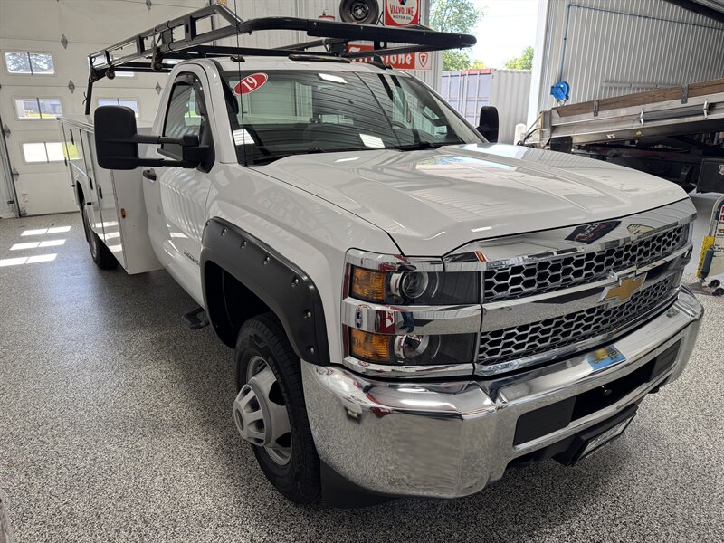 2019 Chevrolet Silverado 3500 Work Truck - Photo 10 - Rochelle, IL 61068