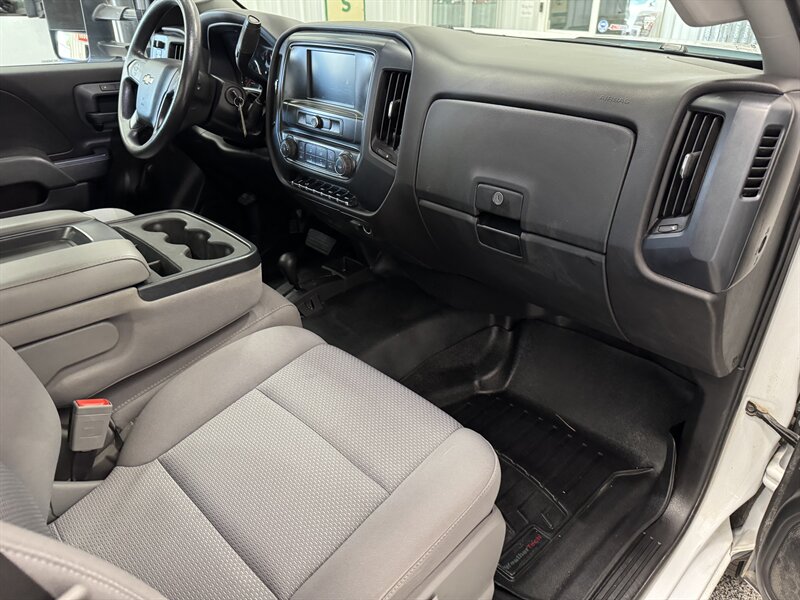 2019 Chevrolet Silverado 3500 Work Truck - Photo 18 - Rochelle, IL 61068
