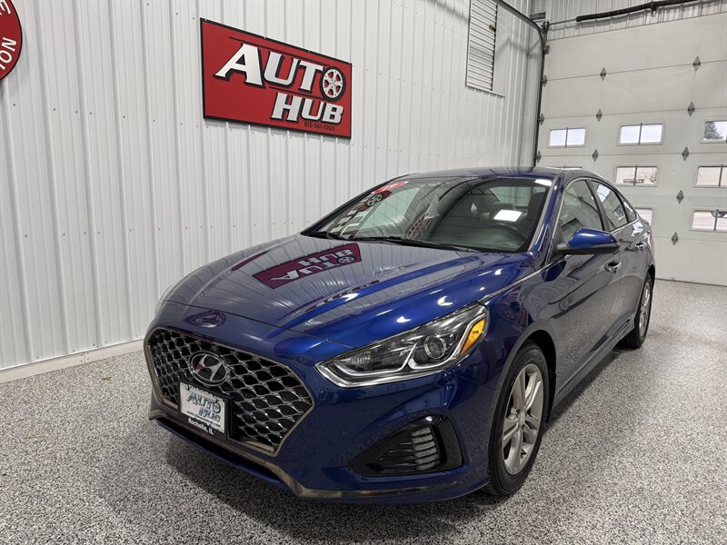 2019 Hyundai Sonata SEL - Photo 2 - Rochelle, IL 61068